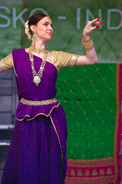 Dorota Godlewska (zespół Mohini) (Vande Mataram)